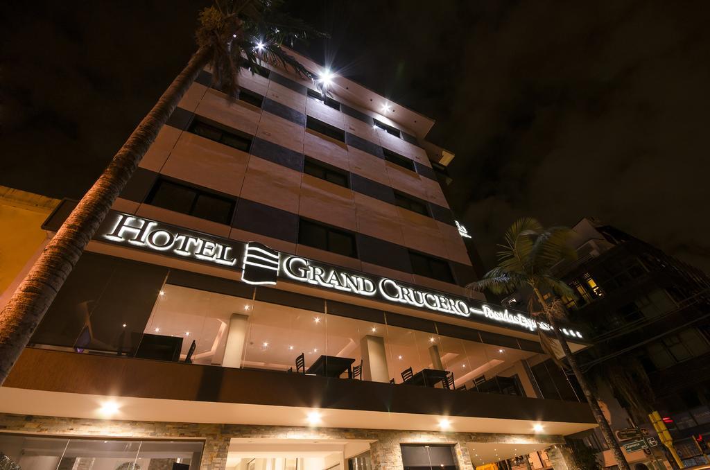 Bagu Grand Crucero Posadas Exterior foto
